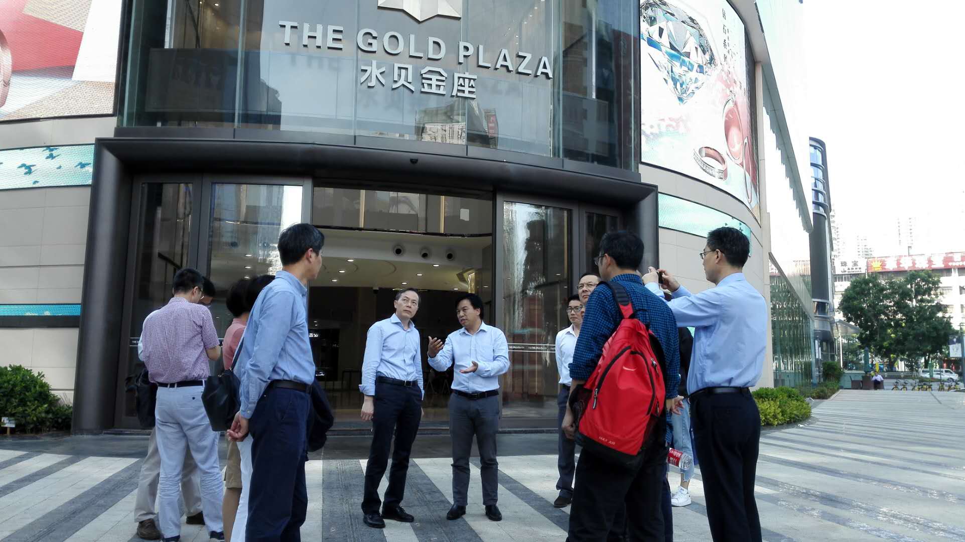 1509932542207781.jpg 虞總一行實(shí)地調(diào)研深圳水貝金座.jpg