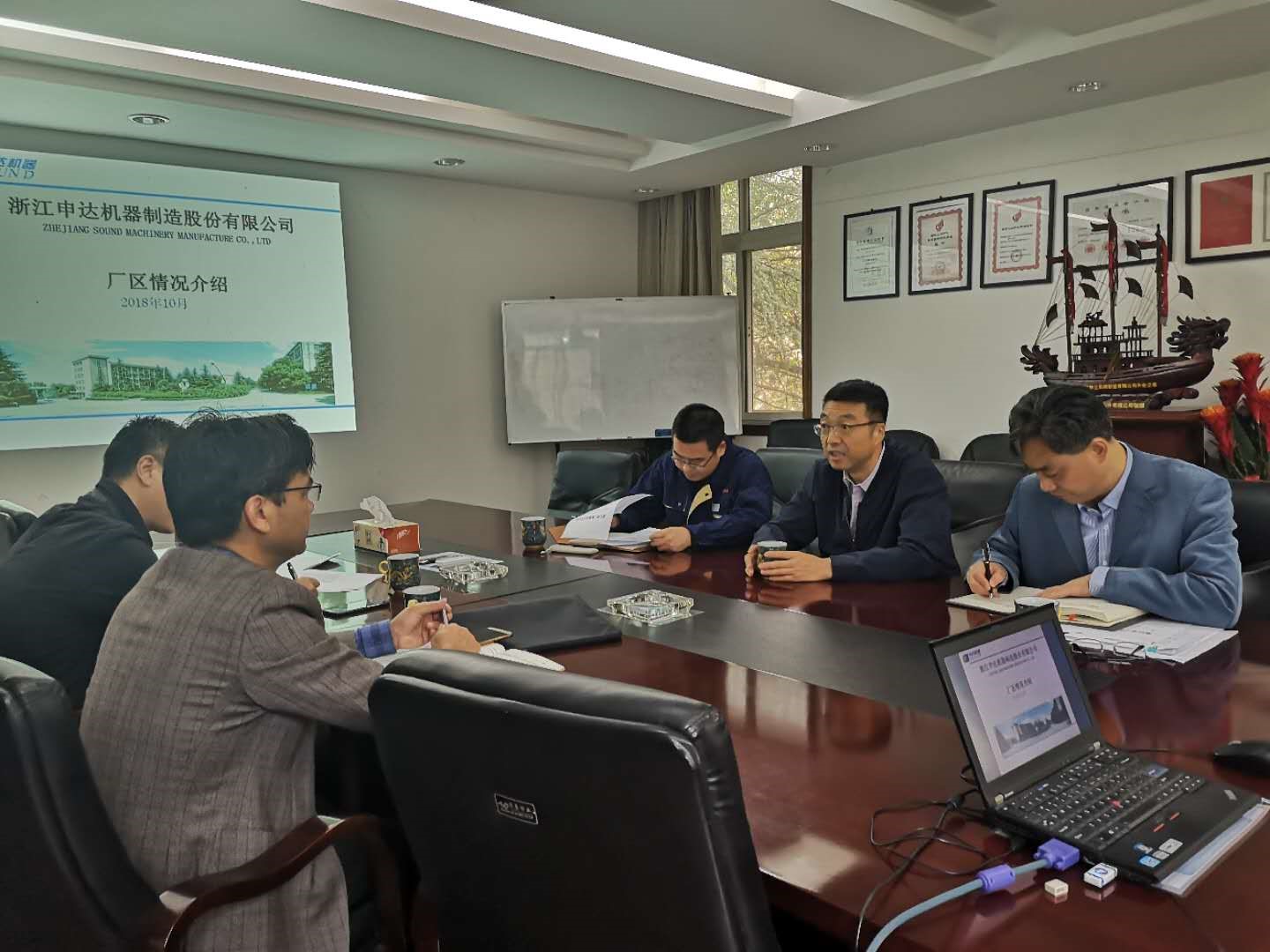 1539740706737467.jpg 2.jpg