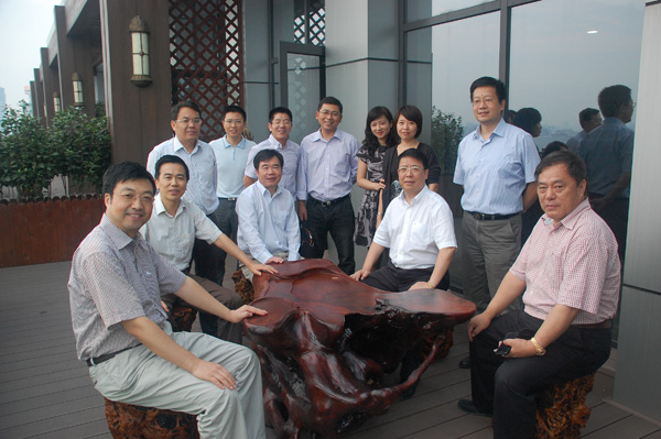 省國(guó)資委副主任戴震華、桑均堯蒞臨我司指導(dǎo)工作