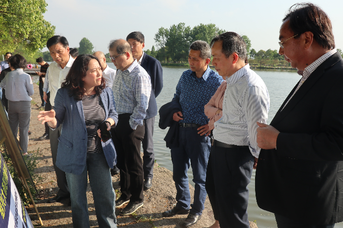 虞岳明一行赴紹興鏡湖新區(qū)考察