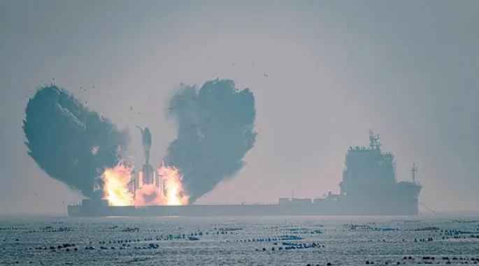 省二輕集團(tuán)所屬國(guó)瑞科技配套海上衛(wèi)星發(fā)射船，助力全球最大固體運(yùn)載火箭首飛成功