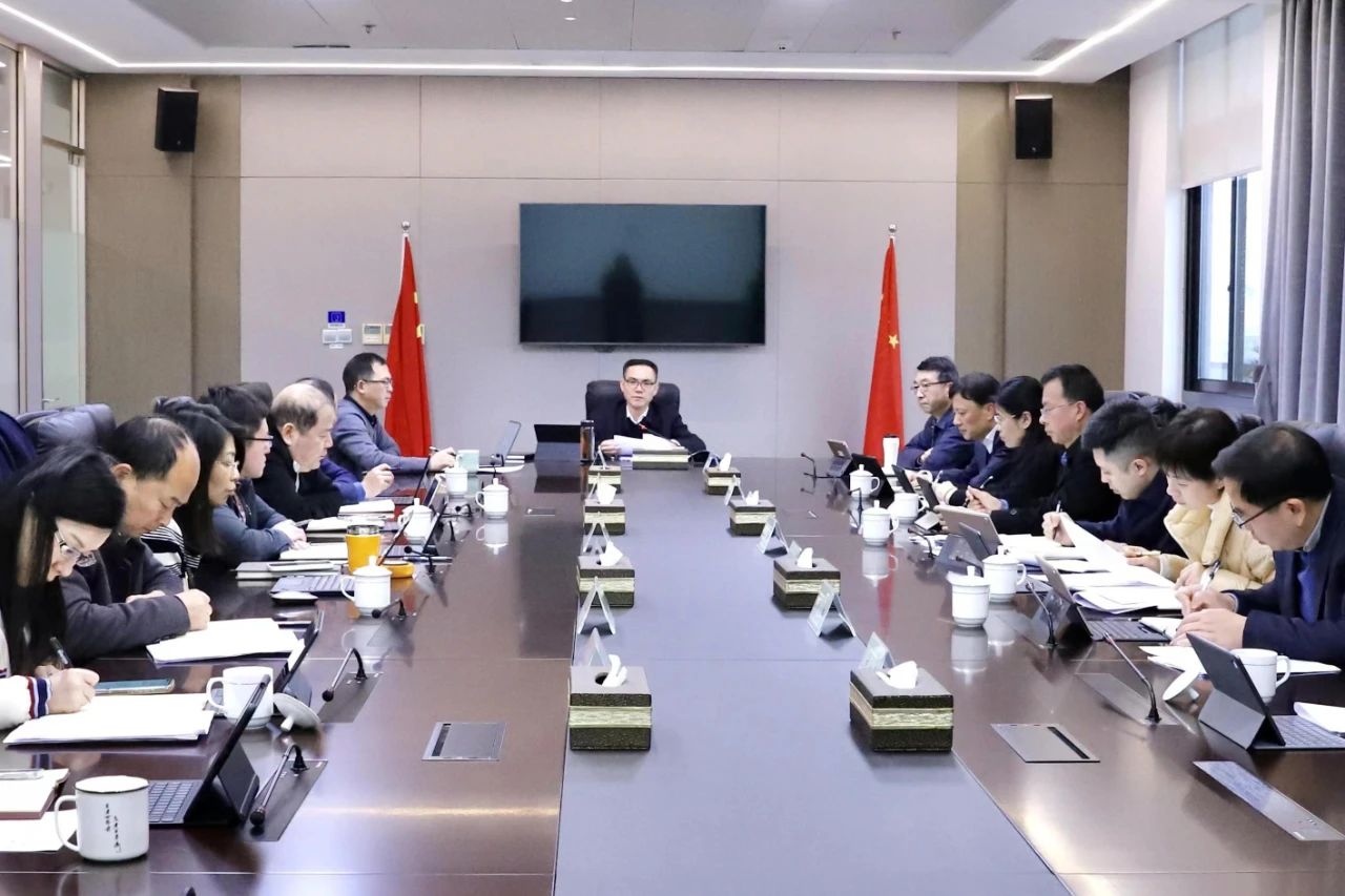 省二輕集團(tuán)傳達(dá)貫徹全國(guó)兩會(huì)精神